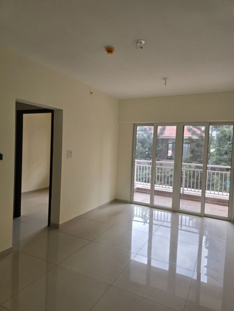 Room, kolte-patil-r1-life-republic 2.5 Bedroom 870 Sq.Ft. Apartment In Hinjewadi Pune 10482371