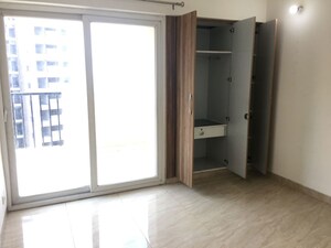 Room in 2 BHK Apartment at Ajnara Homes, Sector 16b Greater Noida – for Sale