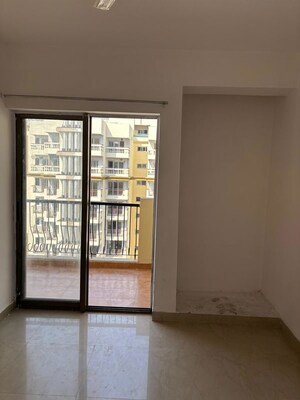 Room in 2 BHK Apartment at Ajnara Homes, Sector 16b Greater Noida – for Sale