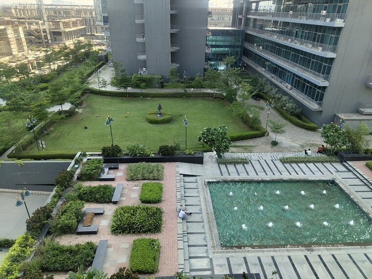 Garden, dah-greentech-nx-byte Commercial Office Space 1720 Sq.Ft. In Tech Zone 4 Greater Noida Greater Noida 10482403
