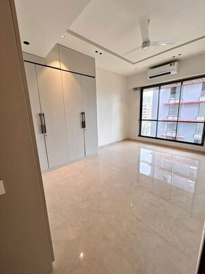 Room in 3 BHK Apartment at Ruparel Ariana, Parel – for Rent