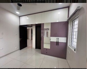 Room in 3 BHK Apartment at Aparna Zenon, Puppalaguda – for Rent