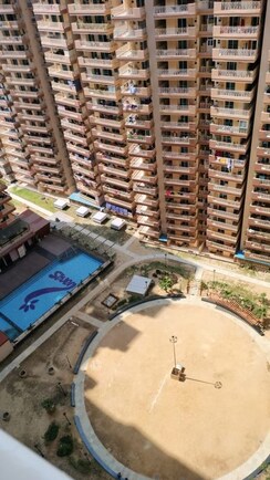 2 BHK Apartment For Rent in Gaur City 7th Avenue