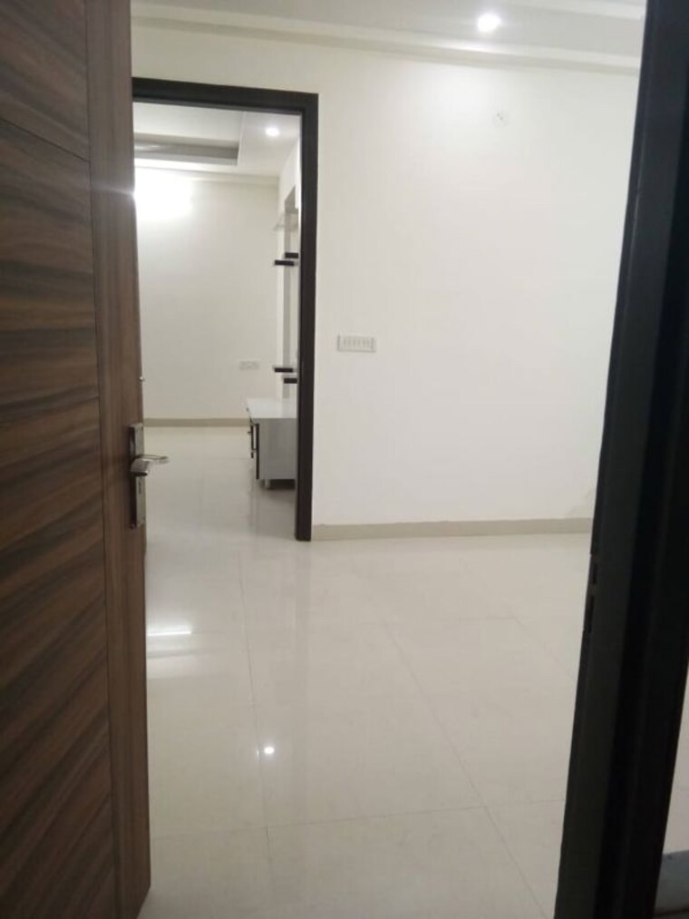 Room, maidan garhi 2 Bedroom 800 Sq.Ft. Builder Floor In Maidan Garhi Delhi 10482451