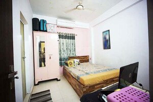Bedroom in 3 BHK Apartment at Ellisbridge – for Sale