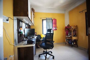 Gym in 3 BHK Apartment at Ellisbridge – for Sale