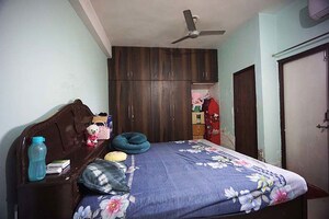 Bedroom in 3 BHK Apartment at Ellisbridge – for Sale