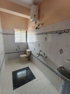 Bathroom in 2 BHK Builder Floor at Jp Nagar Phase 1 – for Rent