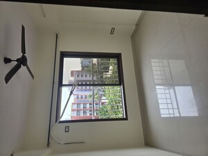 Room in 2 BHK Apartment at  Rushi The Kollage Andheri, Andheri East – for Rent