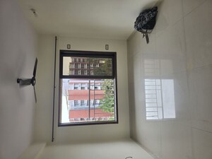 Room in 2 BHK Apartment at  Rushi The Kollage Andheri, Andheri East – for Rent