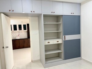 Furnished Amenities in 3 BHK Apartment at GR Fortune, Nallagandla – for Rent