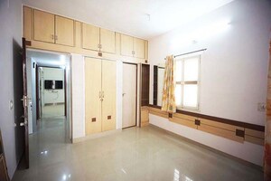 Room in 2 BHK Apartment at Ellisbridge – for Sale
