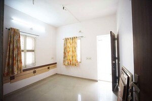 Room in 2 BHK Apartment at Ellisbridge – for Sale
