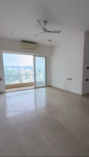 2 BHK Apartment For Rent in Omkar Alta Monte, Malad East