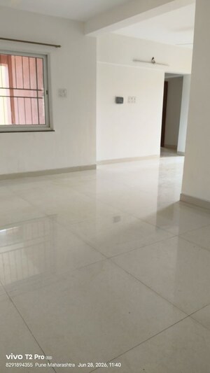 Room in 3 BHK Apartment at Atul WesternHills Apartment, Baner – for Rent