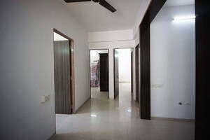 Room in 3.5 BHK Apartment at Ellisbridge – for Sale