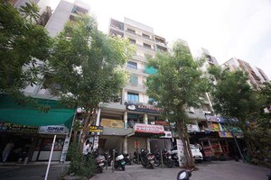  Shop For Sale in Ellisbridge