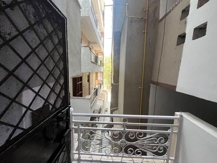 Balcony, rajendra nagar sector 5 2 Bedroom 950 Sq.Ft. Apartment In Rajendra Nagar Sector 5 Ghaziabad 10482525