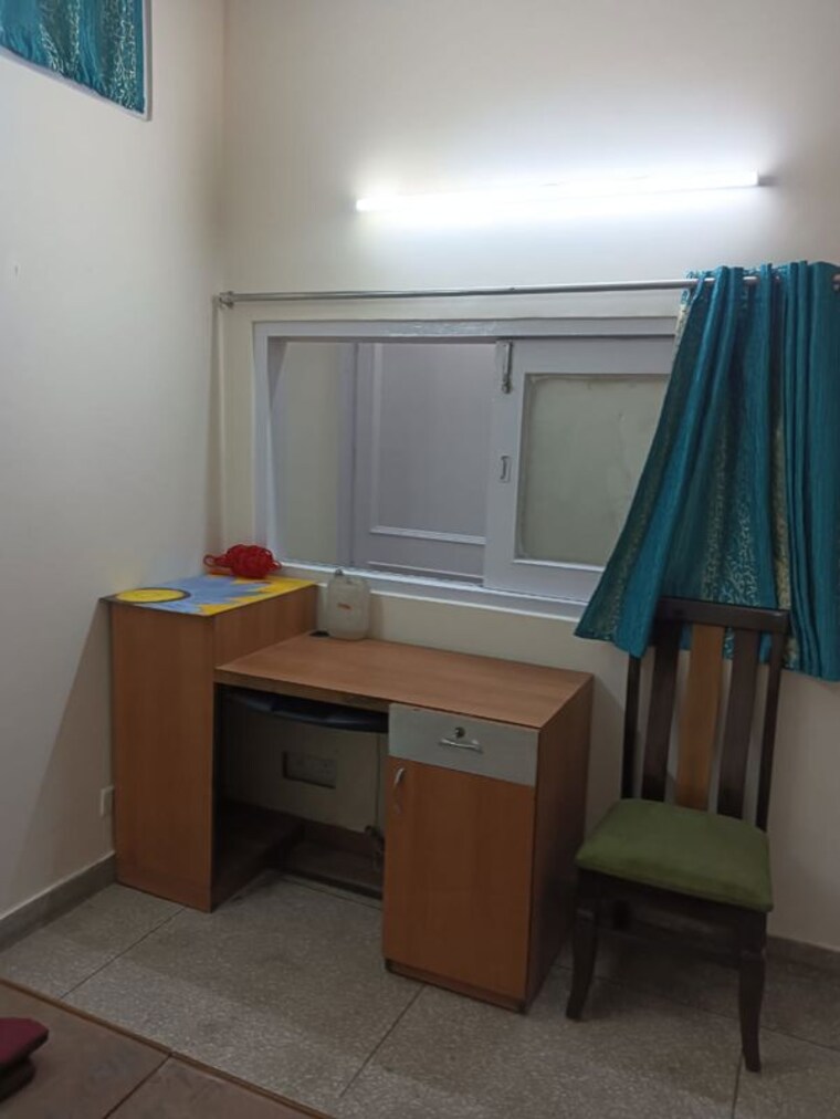 Kitchen, dayanand colony 2 Bedroom 900 Sq.Ft. Builder Floor In Dayanand Colony Delhi 10482560