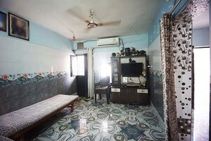 Living Room in 4 BHK Independent House at Ellisbridge – for Sale