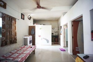 Bedroom in 4 BHK Independent House at Ellisbridge – for Sale