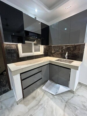 Team Area in 2 BHK Builder Floor at Saket – for Rent