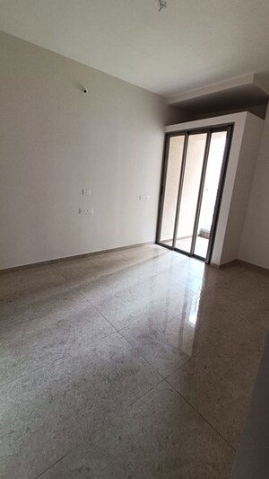 Room in 3 BHK Apartment at Yashwin Orizzonte, Kharadi – for Rent