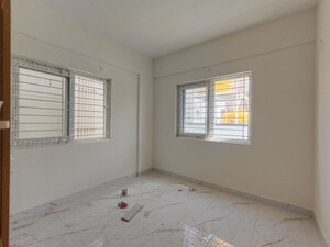 Room in 2 BHK Builder Floor at Hal Layout – for Rent