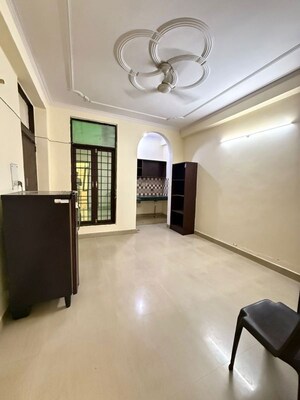 1 BHK Builder Floor For Rent in Maidan Garhi
