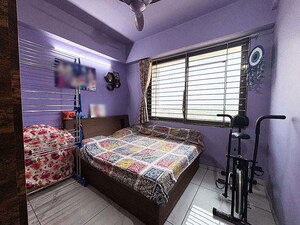 Bedroom in 3 BHK Apartment at Ellisbridge – for Sale