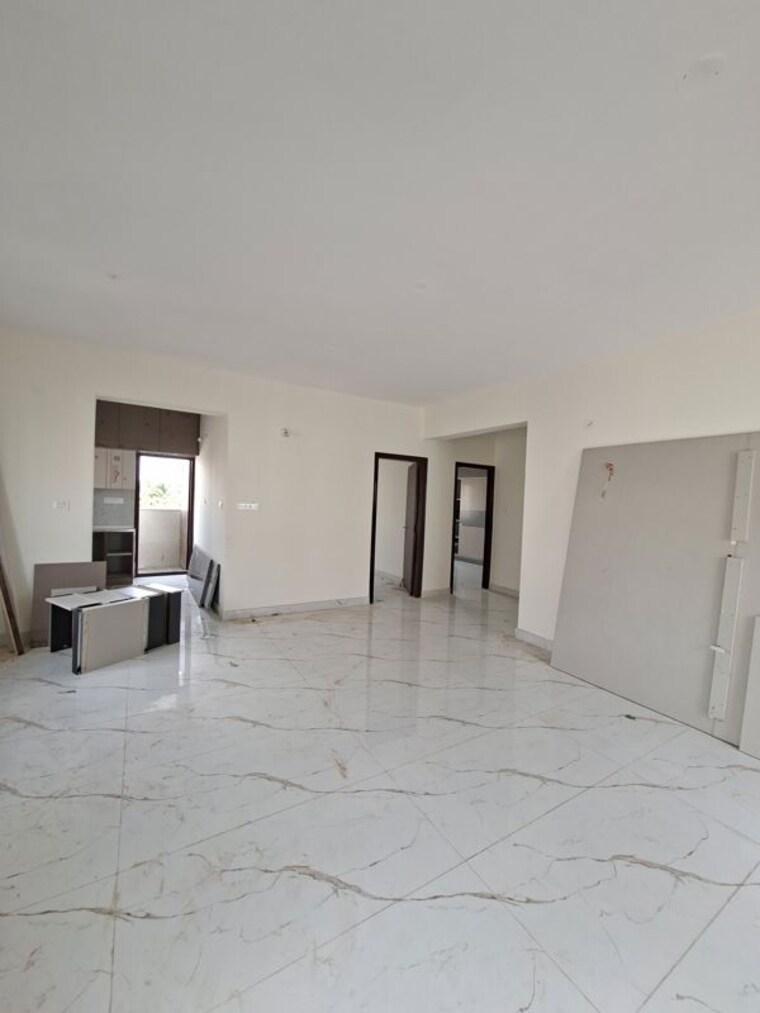 Room, hal layout 3 Bedroom 2100 Sq.Ft. Builder Floor In Hal Layout Bangalore 10482617