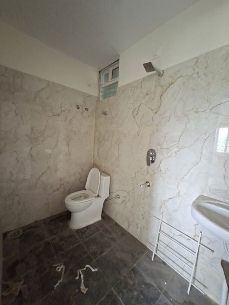 Bathroom, hal layout 3 Bedroom 2100 Sq.Ft. Builder Floor In Hal Layout Bangalore 10482617