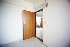 Room in 3 BHK Penthouse at Ellisbridge – for Sale