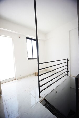 Room in 3 BHK Penthouse at Ellisbridge – for Sale