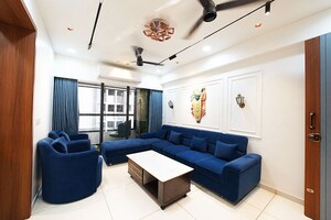 Team Area in 3 BHK Apartment at Ellisbridge – for Sale