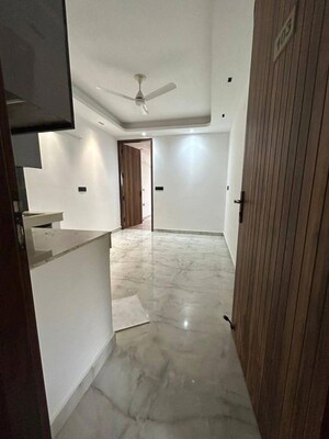 Bathroom in 1 BHK Apartment at Saket – for Rent