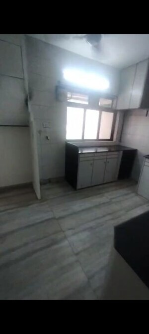 Room in 2 BHK Apartment at Indradarshan II, Oshiwara – for Rent