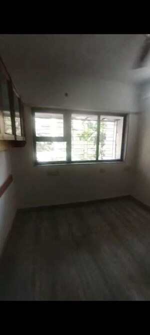Room in 2 BHK Apartment at Indradarshan II, Oshiwara – for Rent