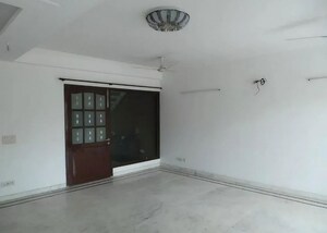 Room in 6+ BHK Independent House at Sector 47 – for Rent