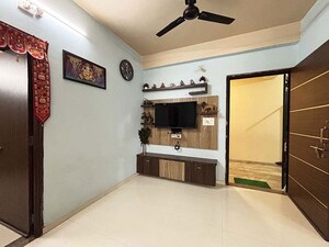 Room in 2 BHK Apartment at Ellisbridge – for Sale