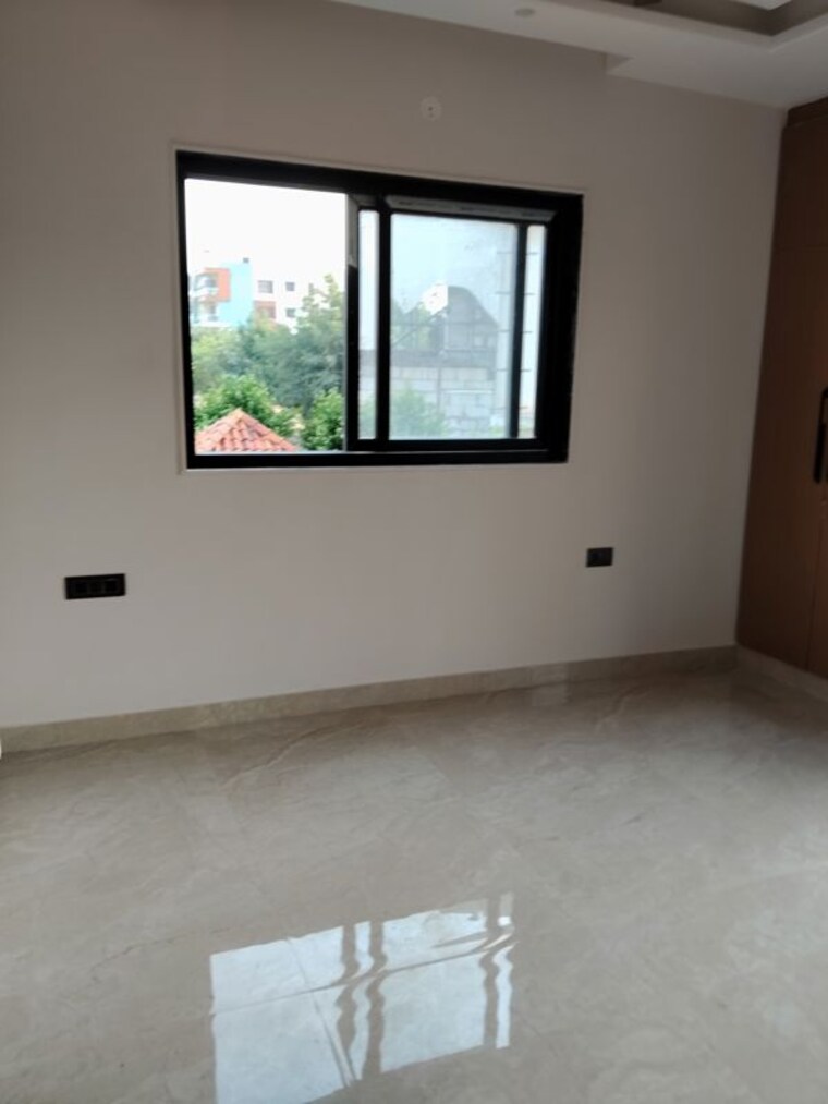 Room, bptp-district-3 3 Bedroom 1700 Sq.Ft. Builder Floor In Sector 85 Faridabad 10482671