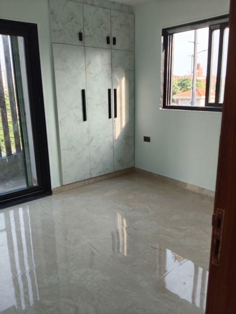 Room, bptp-district-3 3 Bedroom 1700 Sq.Ft. Builder Floor In Sector 85 Faridabad 10482671