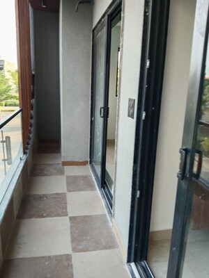 Building Lobby in 3 BHK Builder Floor at BPTP District 3, Sector 85 – for Sale
