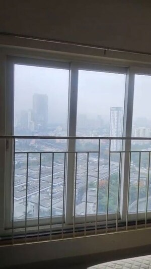 Room in 2 BHK Apartment at Rustomjee Urbania Acura, Thane West – for Rent
