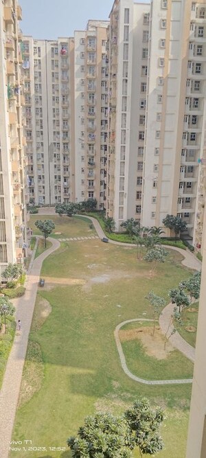 Master Plan in 2 BHK Apartment at Shree Vardhman Mantra, Sector 67 – for Rent