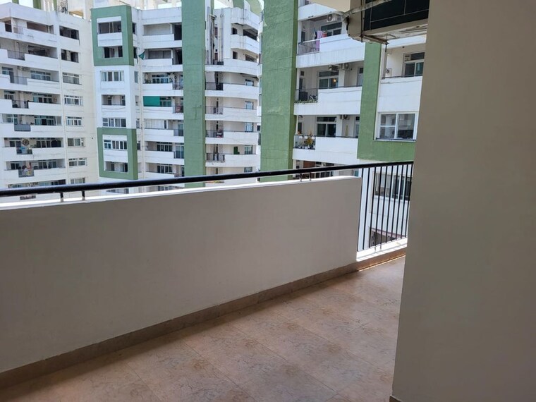 Balcony, parx-laureate 4 Bedroom 3300 Sq.Ft. Apartment In Sector 108 Noida 10482683
