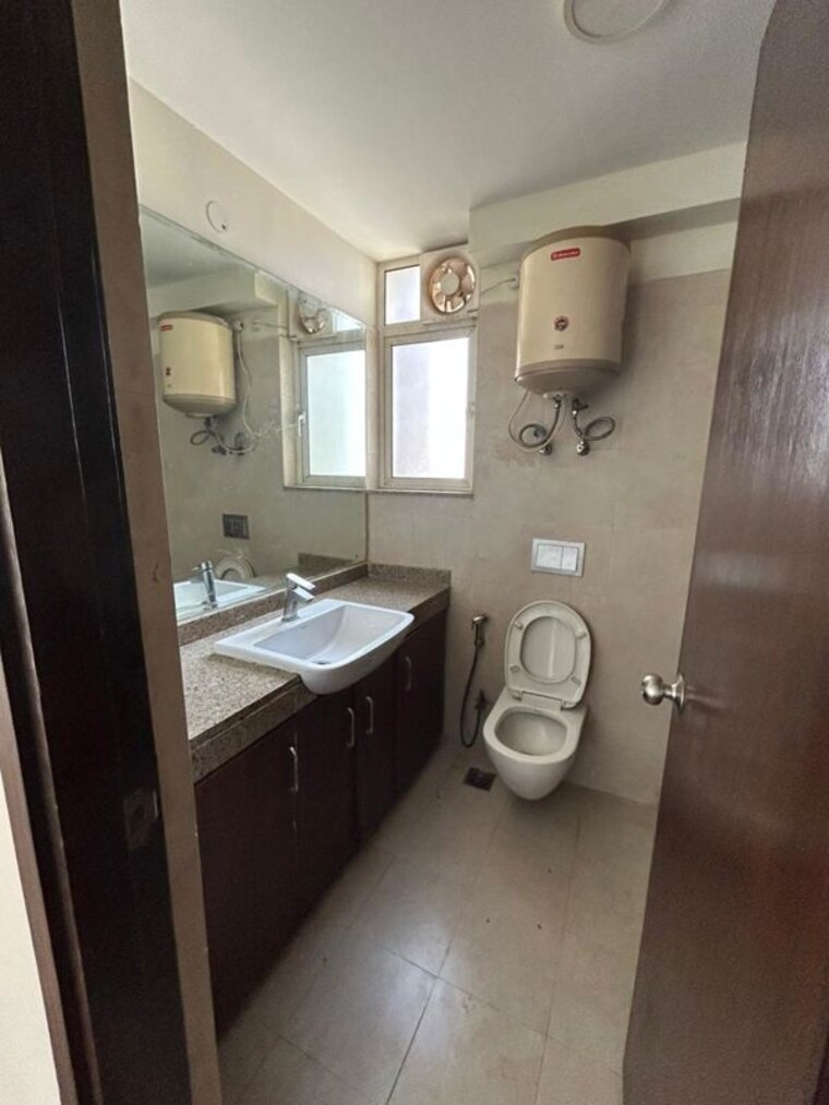 Bathroom, suncity-avenue-102 1 RK 135 Sq.Ft. Apartment In Sector 102 Gurgaon 10482684