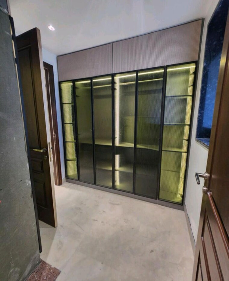 Room, sector 51 3 Bedroom 311 Sq.Mt. Independent House In Sector 51 Noida 10482687