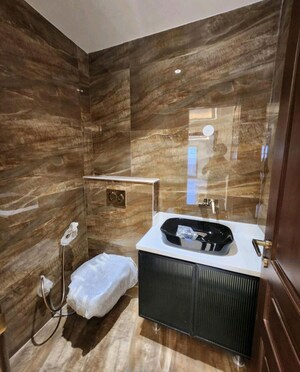 Furnished Amenities in 3 BHK Independent House at Sector 51 – for Rent