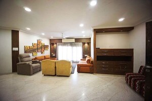 Living Room in 6 BHK Apartment at Ellisbridge – for Sale